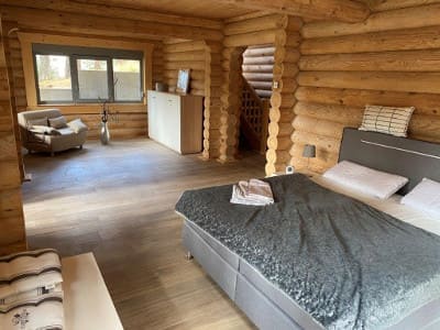 Untergeschoß Schlafzimmer im Holzhaus