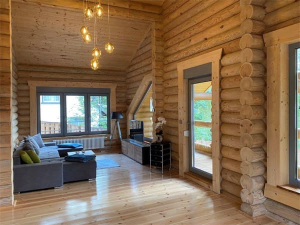 Obergeschoß Wohnzimmer im Ferienhaus an der Seenplatte