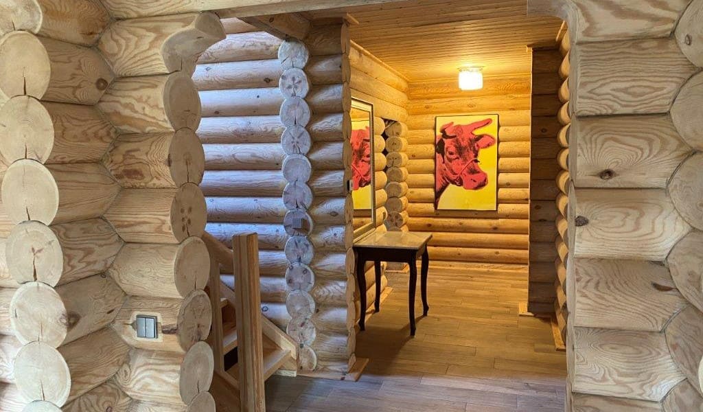 Untergeschoß Flur im Holzhaus
